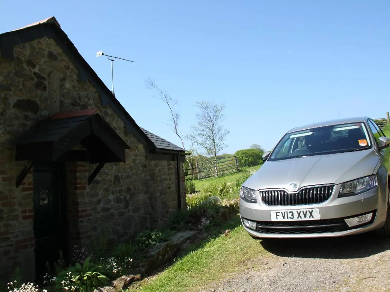 Stock Market in Indonesia Predicted to Commence Below the Surface Level