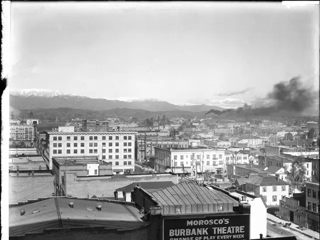 Farm blaze in Gütersloh results in two casualties from potato field fire