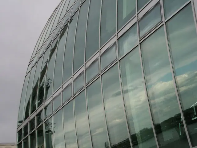 Enhancing its corporate practice in Mumbai, Indian law firm L&S makes a new hire of a partner.