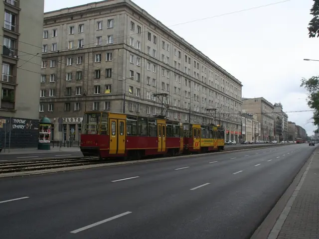 Tech Industry Discussion: Pushing Boundaries in Technology Sector through Podcast Conversations