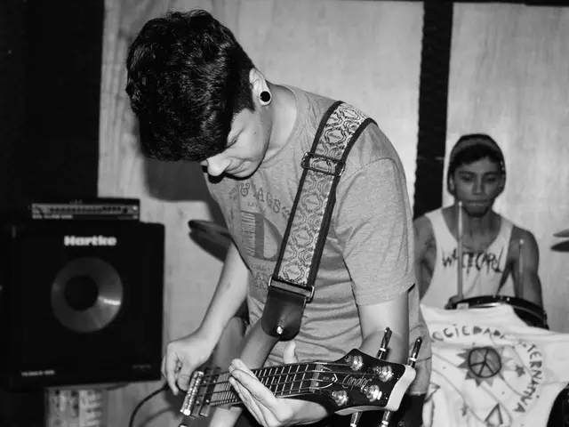 Twin Brothers Lochi's Fortune: Climb to Riches and Monetary Triumph