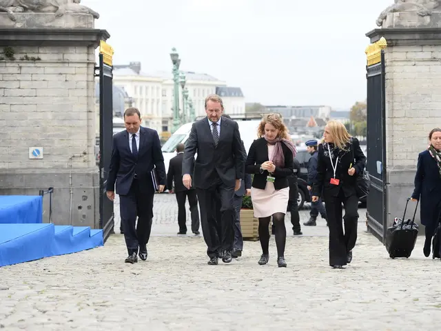 Strategies for Keeping Employees Without Financial Incentives: A List of 10 Approaches