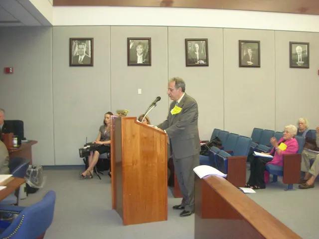 Structure for examining manipulation of image during direct verbal interactions