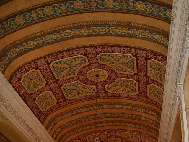 Economy Minister desires to reduce solar panel manufacturing