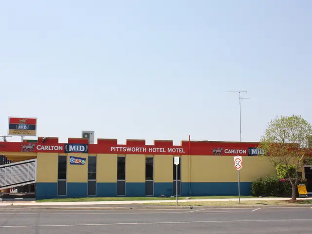 Legal Dispute Escalates: Oyo Challenges Lenskart in Court Over Disputed Office Lease