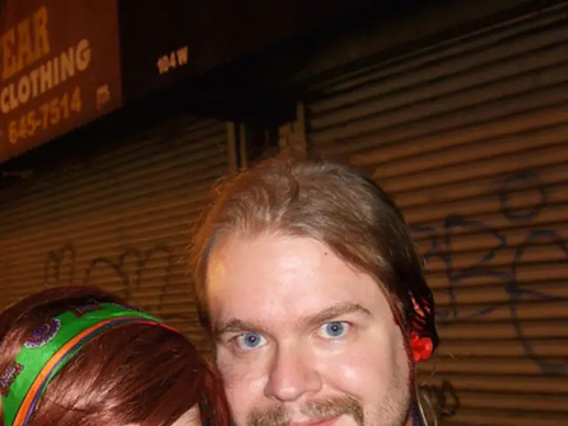 Cooperative Efforts Between Vendors Bring Mutual Benefits!