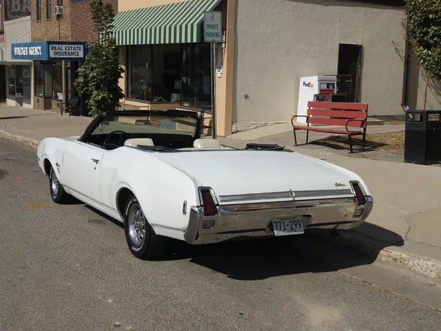 Insurance agents are often viewed with a negative image.